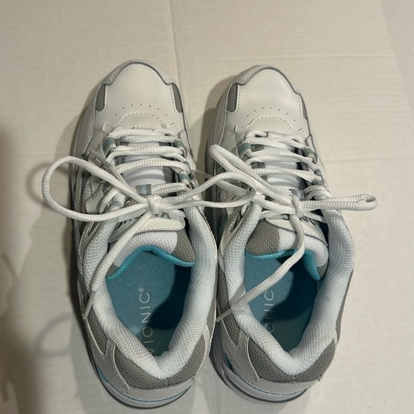 NWOT Vionic 23Walk lace up walking tennis shoes in white baby blue & gray - Picture 1 of 11